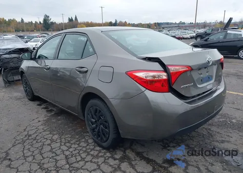 2017 Toyota Corolla Le z USA, uszkodzony, nr VIN 2T1BURHE7HC944672